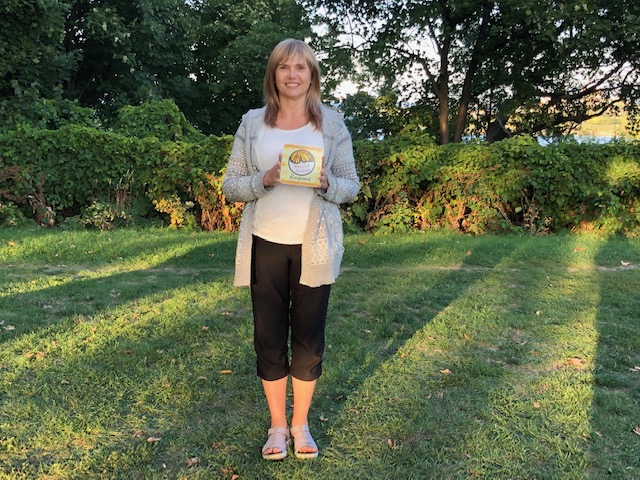 Lucy Dubeckyj- Monarch Award 2020